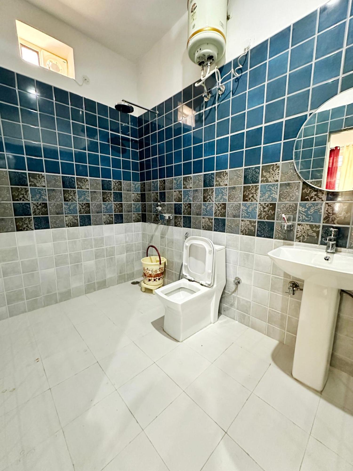 Baseraa Bir - 4Bhk Home Eksteriør billede
